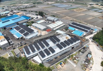 2025 / 05경주 천북면 지붕 태양광발전소 시공 + 지붕 은회색 홑강판 시공대진하이텍(주) 1,2,3호 태양광&nbsp;&nbsp;662.94kW&nbsp;[1호 204.47&nbsp; /&nbsp; 2호 210.82&nbsp; /&nbsp; 3호 247.65]